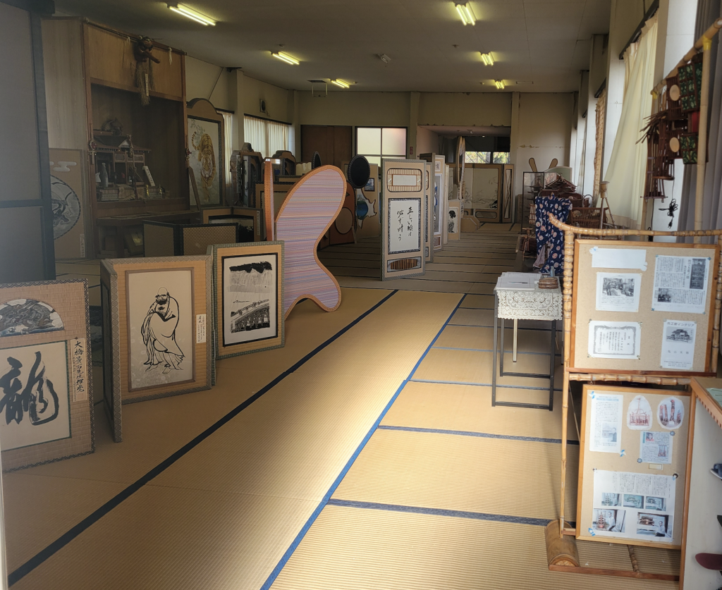 畳工芸美術館2階