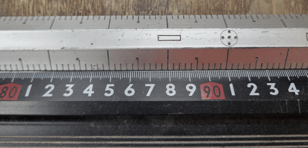 尺とミリの違い関東間の基準に赤の四角い印