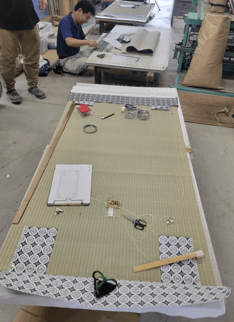 四天付き拝敷き框(下付き)縫い終わり