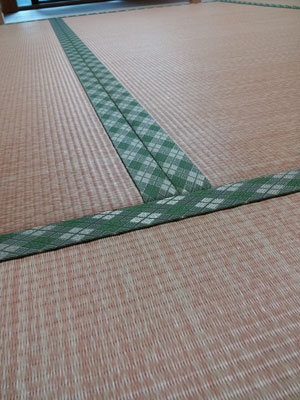 マーブル柄なので、傷や汚れも目立たない