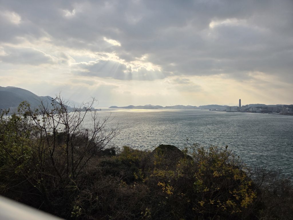 めかりPAはちょっぴり曇り空