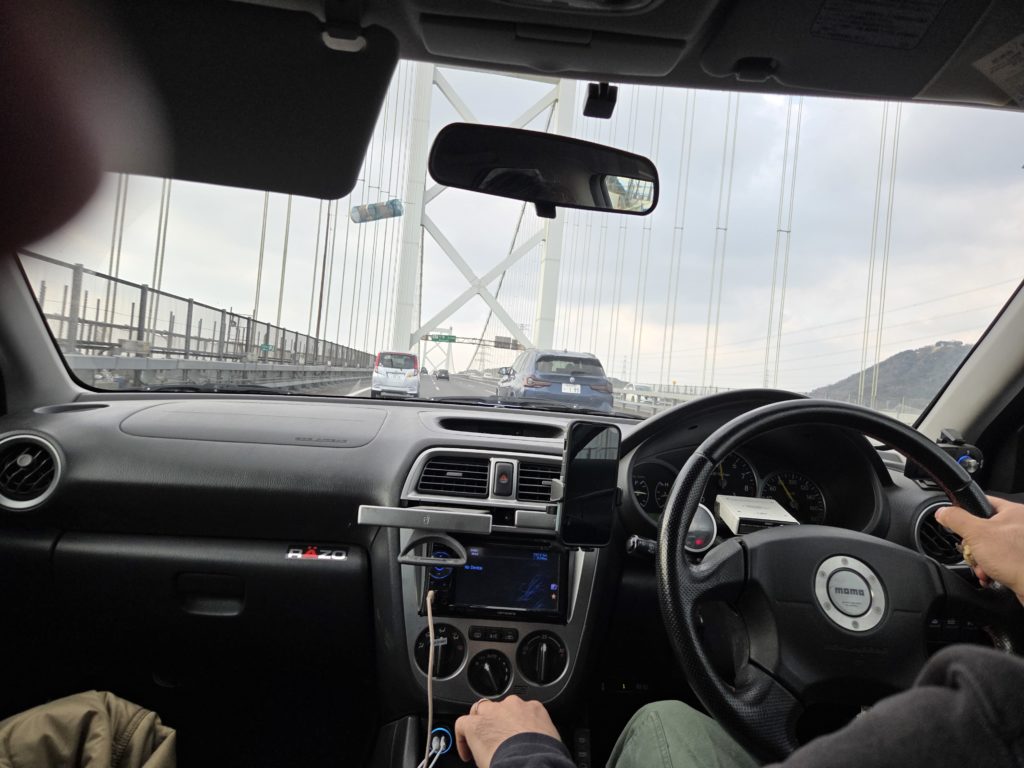 関門橋山口県に向かって渡っている途中