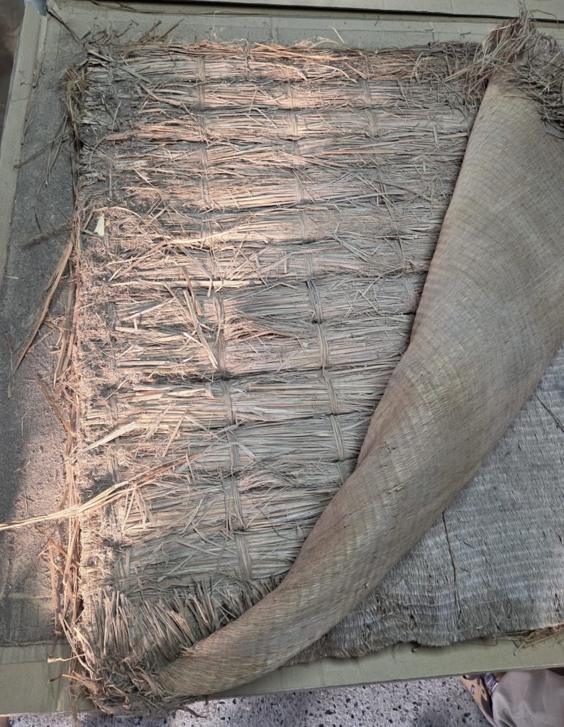 おしまくり畳の畳表をめくった所