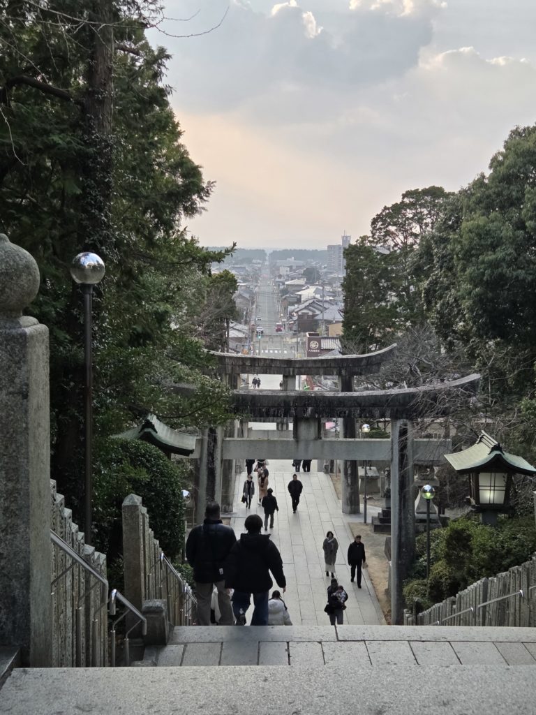 宮地嶽神社の光の道の場所