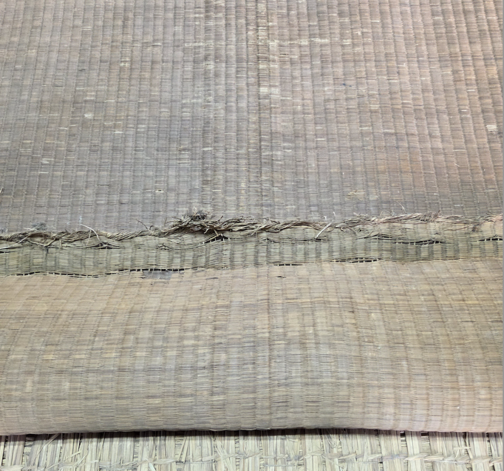 古畳の畳表は中継ぎ表の様な飛び込み表の様な？ちょっと変わった畳表